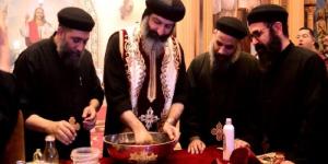 الأنبا
مينا
أول
أسقف
قبطي
يُطيّب
رفات
«سانت
كاترين»
بمنطقة
الناصرية
في
الإسكندرية - أخبار بلس 24