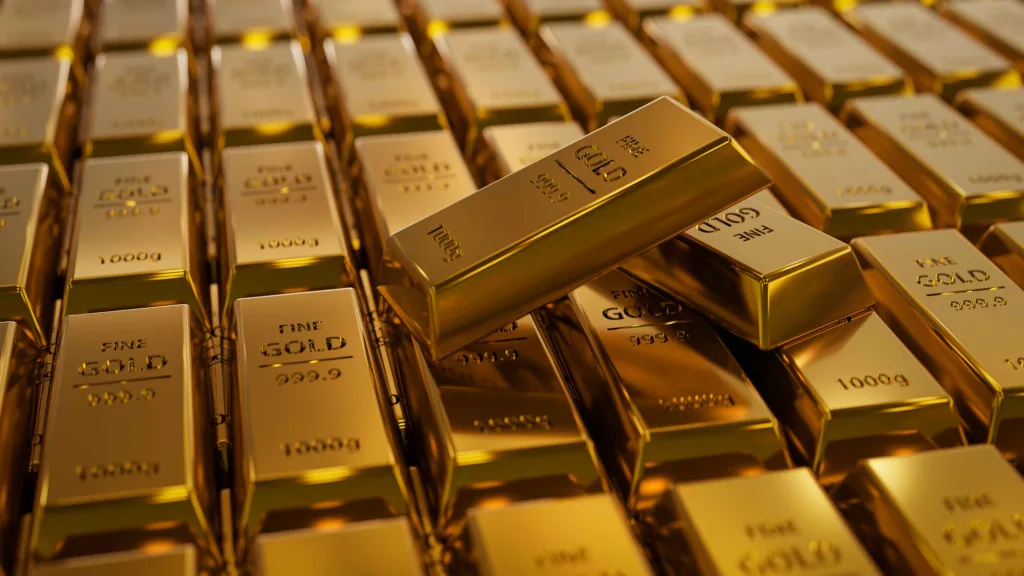 الذهب يحقق رقماً قياسياً مع عودة البنك الاحتياطي الفيدرالي إلى سياسة التيسير النقدي