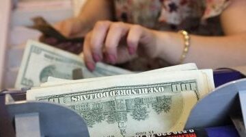 حية أسعار الدولار والعملات الأجنبية في السوق اليوم الثلاثاء