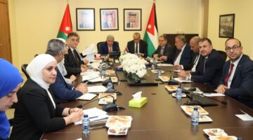 جديدة مشروع حافلات التردد السريع يستعرض تقدم العمل وآليات