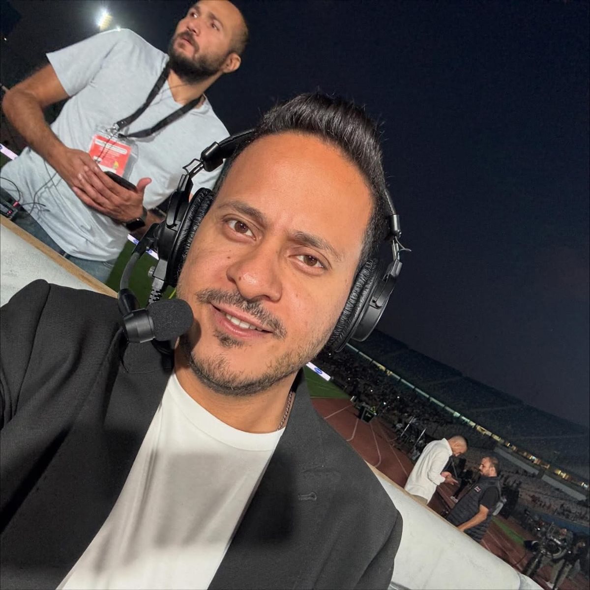 1760301205 928 أوس أوس وكريم عفيفي يشجعان منتخب مصر خلال مباراته ضد