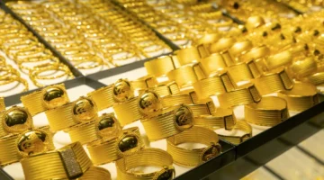 1760518283 ارتفاع مفاجئ في سعر الذهب الآن عيار 21 يتجاوز مستوى.webp