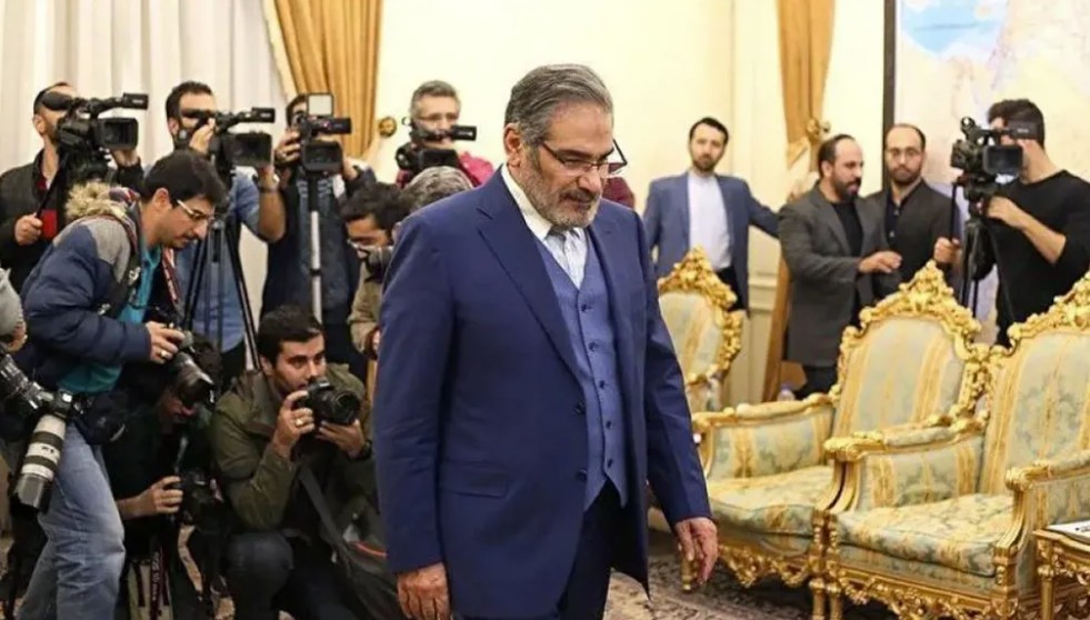 1760882643 562 تقديس المطران إغناطيوس مالويان ترامب الملك ومحتالون اللوفر