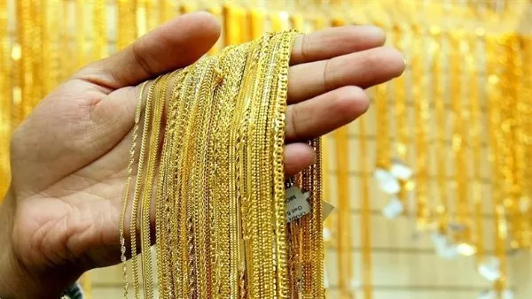 صورة لعملات ذهبية تظهر الارتفاع الكبير في أسعار الذهب اليوم، خصوصاً عيار 21.