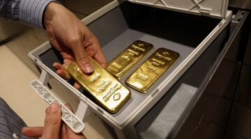 الملاذ الآمن تتعالى الذهب يستعيد بريقه ويقترب من تحقيق