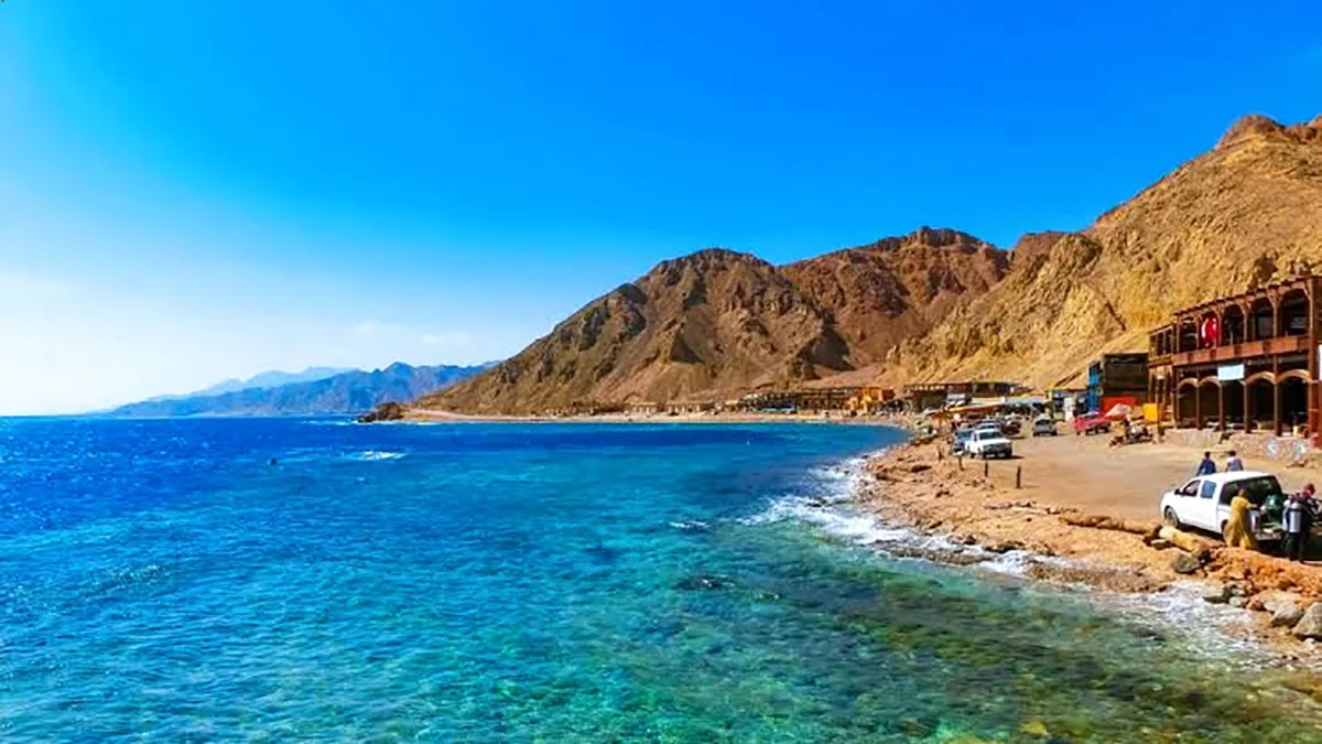 الوجهات السياحية في شرم الشيخ وسيناء.webp