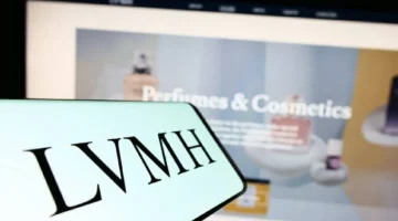 سهم إل في إم إتش بنسبة 8 نتيجة زيادة.webp