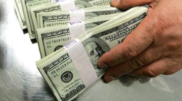 سعر الدولار في البنوك خلال تعاملات الليلة الاثنين 13