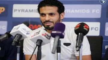 يواصل السعي لتحقيق حلمه العالمي ويدافع عن جدارته بلقب.webp