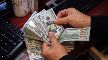 جديدة في السوق ارتفاع طفيف لأسعار الدولار مقابل الدينار