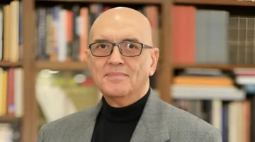 عقود من الإبداع والمساهمة في الثقافة العربية.webp