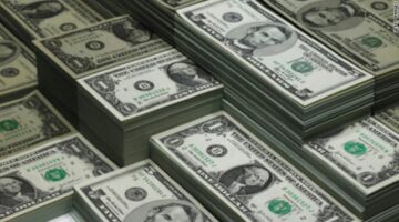 احتدام سوق الدولار اليوم سعر الدولار في السوق السوداء