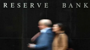 شمعة المطرقة يدعم استمرار ارتفاع زوج AUDUSD.webp