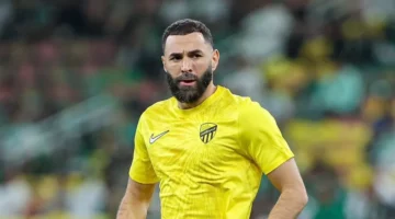 إلى سلوكه السابق انتقادات لبنزيما عقب ضيع ركلة الجزاء.webp