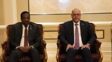 العمل يلتقي وزير العمل السوداني لتعزيز التعاون في القضايا.webp